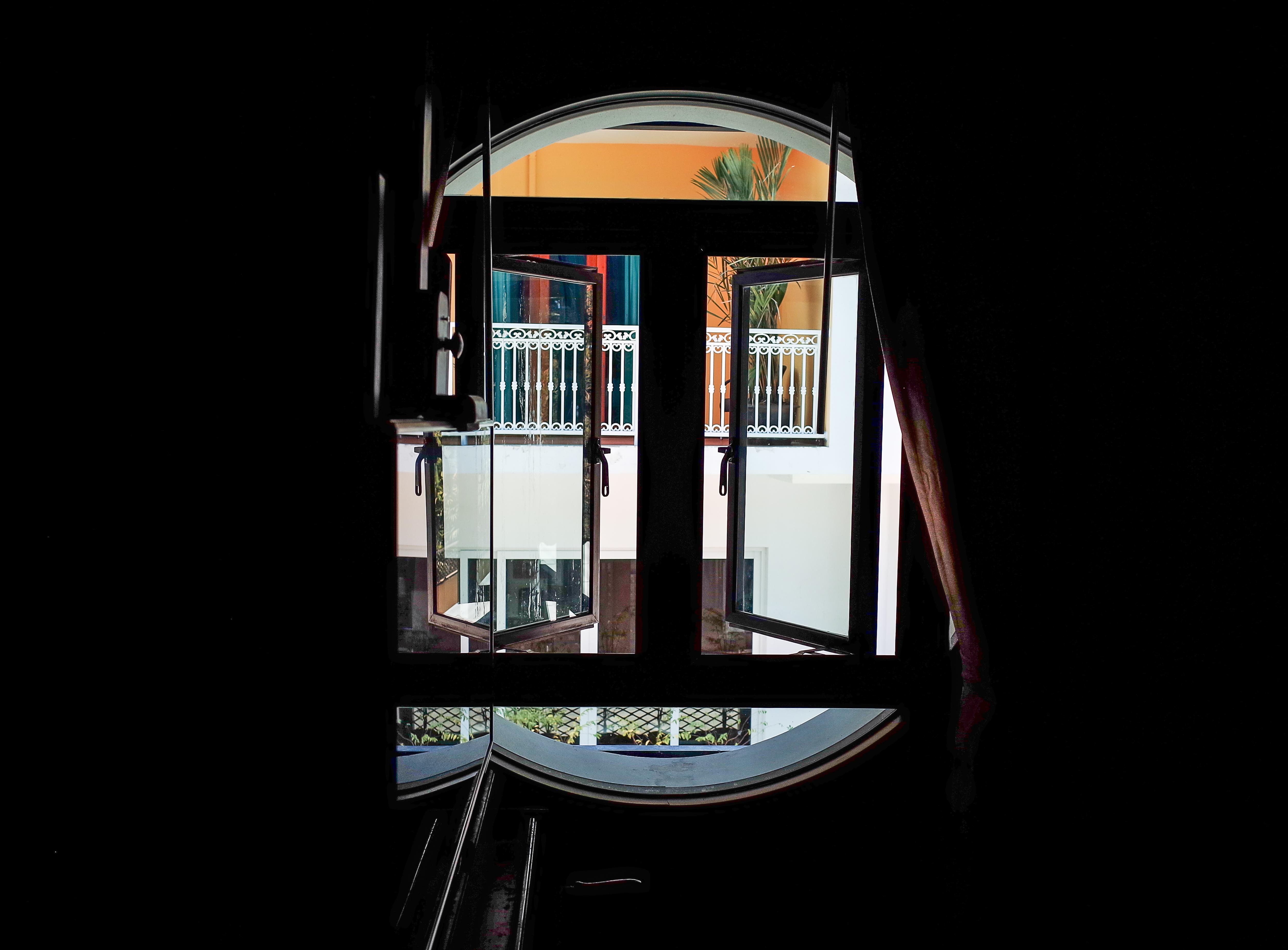 Art Mai Gallery Nimman Hotel Chiang Mai Eksteriør billede The window of the house of the writer